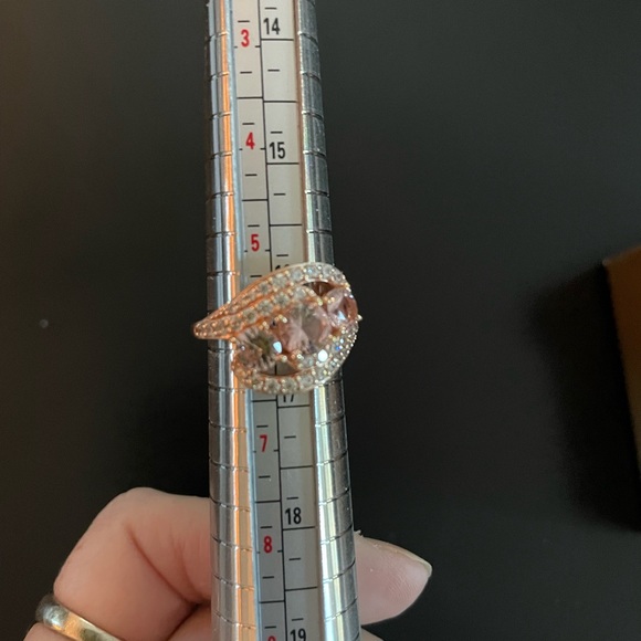 New in Box! Rose Gold Sterling Silver Ring with CZ & Morganite - Picture 5 of 6